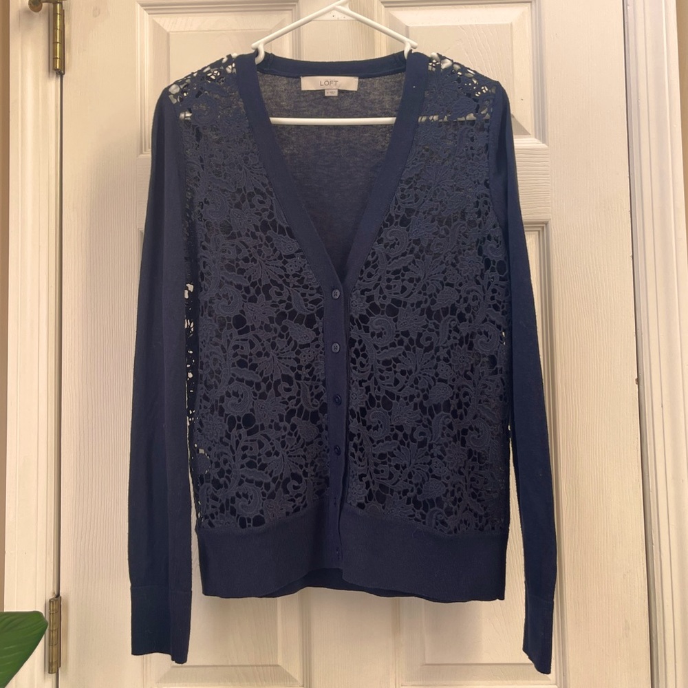 Ann Taylor LOFT Crochet Front V-Neck Button down  Cardigan in Navy, Sz Medium